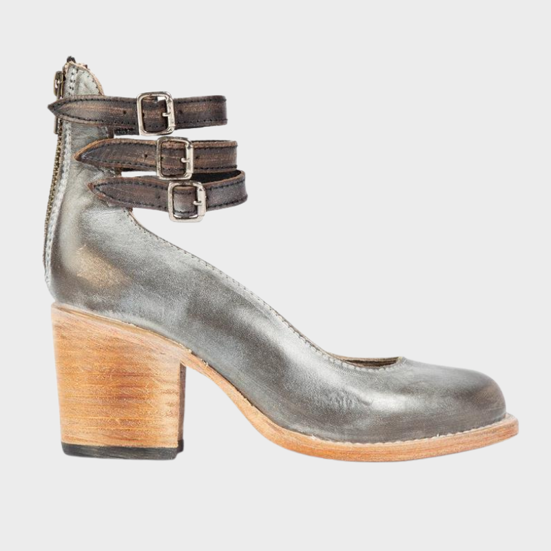 Clara – Heeled Shoes with Buckle Straps