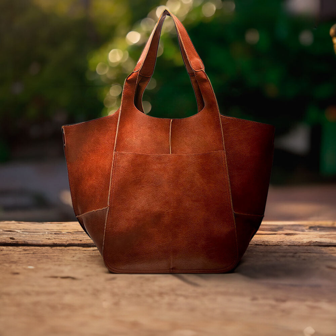 Cecilia - Vintage Bag with Nostalgic Charm