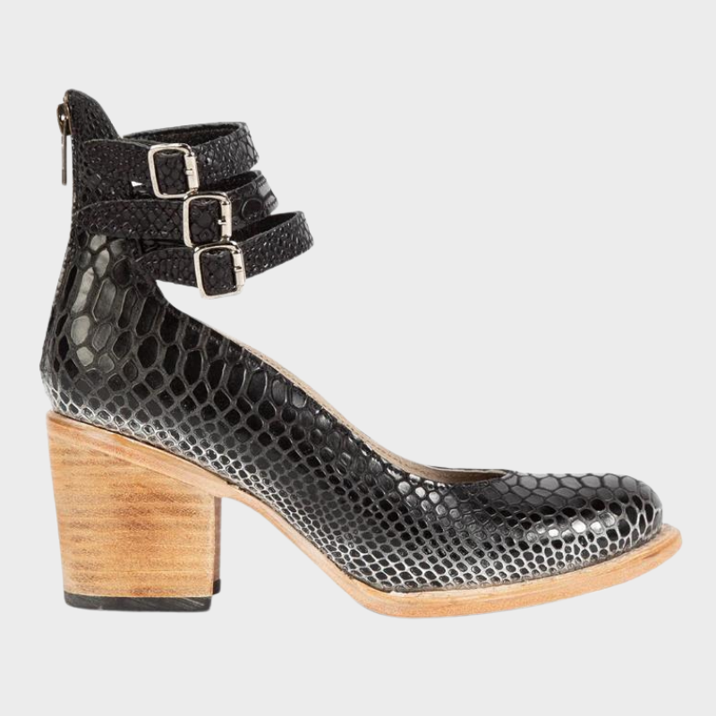 Clara – Heeled Shoes with Buckle Straps