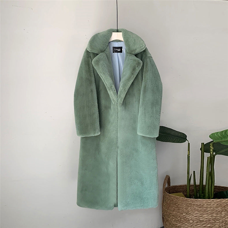Long Faux Fur Coat Made from High-Quality Material – Knee-Length, Straight Silhouette, Ultra-Soft and Warm