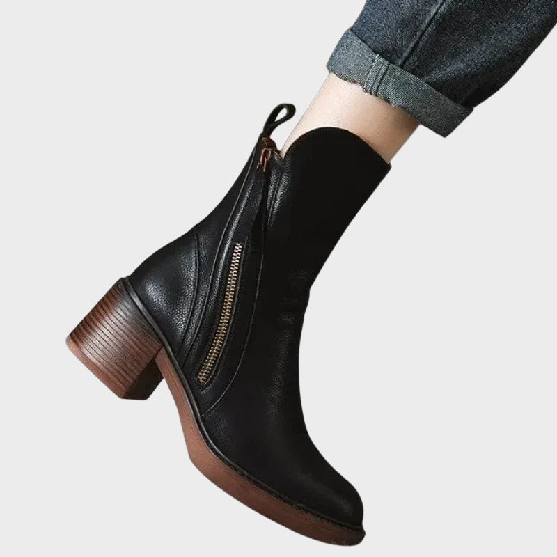 Vera – Elegant Ankle Boots with Zip