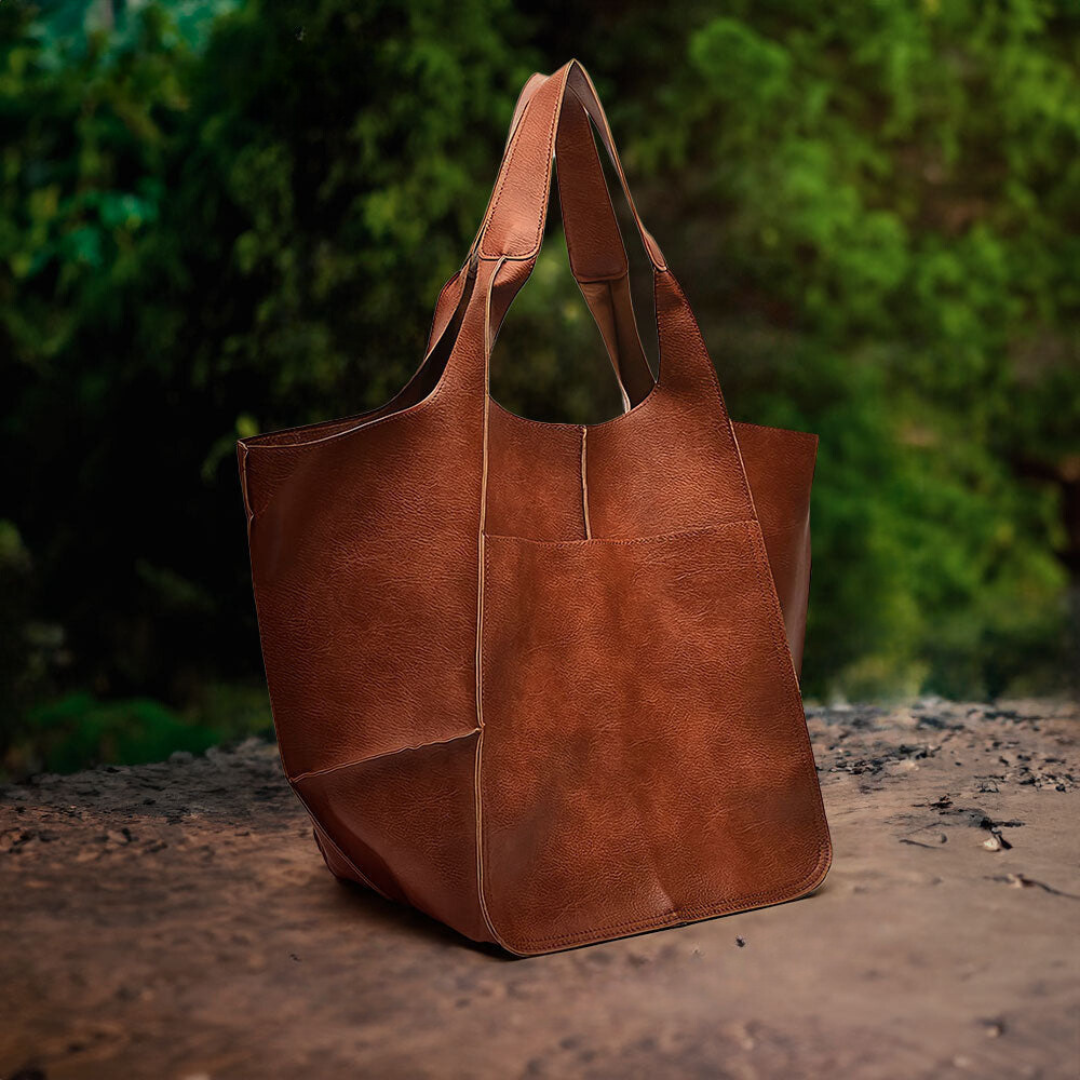 Cecilia - Vintage Bag with Nostalgic Charm
