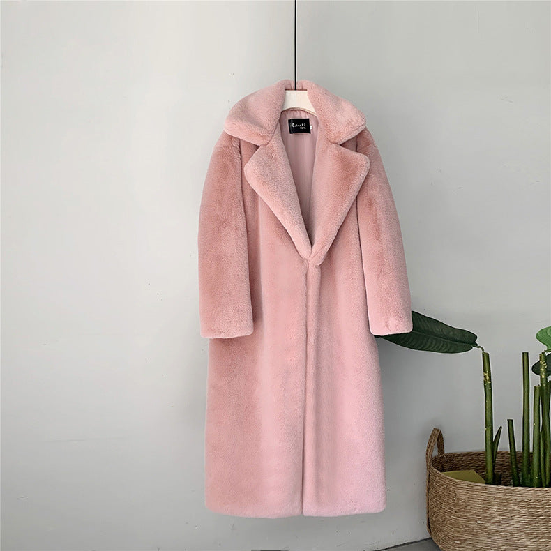 Long Faux Fur Coat Made from High-Quality Material – Knee-Length, Straight Silhouette, Ultra-Soft and Warm