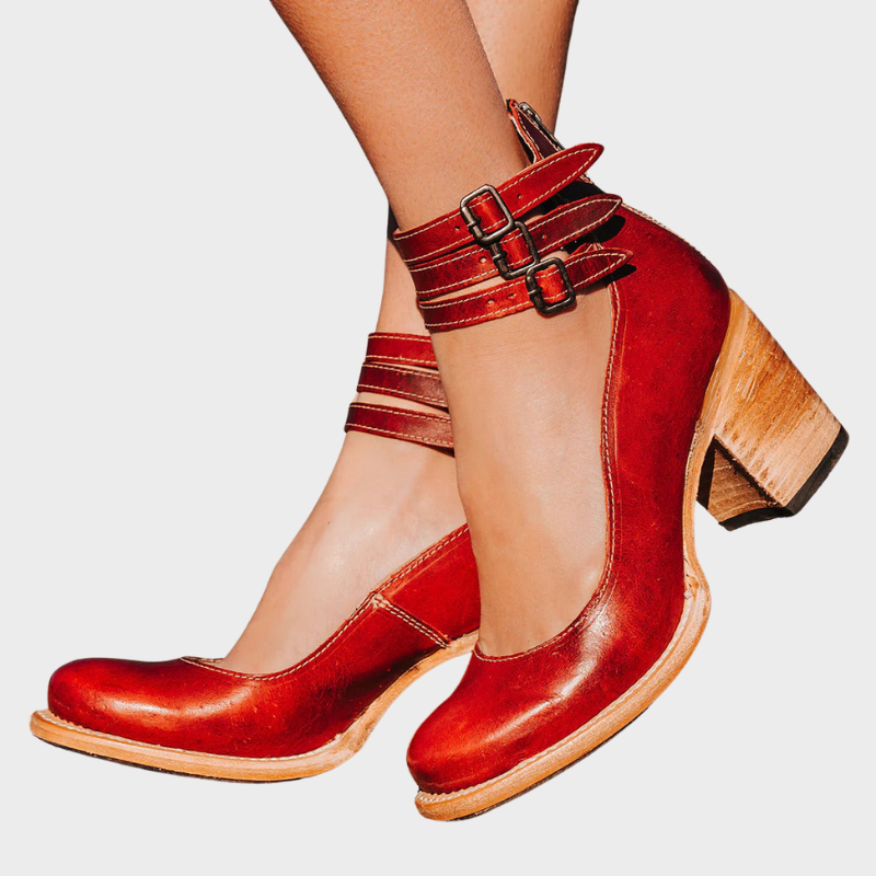 Clara – Heeled Shoes with Buckle Straps