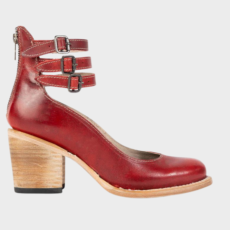 Clara – Heeled Shoes with Buckle Straps