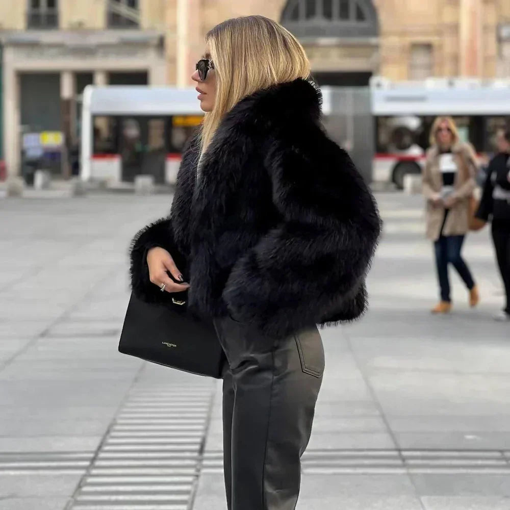Hooded Winter Jacket with Side Pockets | Ideal for the Winter Months