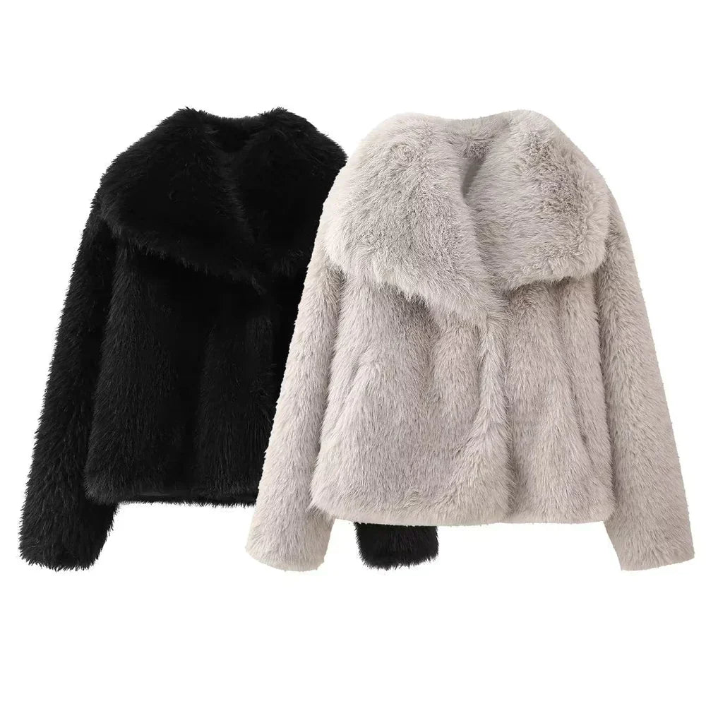 Hooded Winter Jacket with Side Pockets | Ideal for the Winter Months