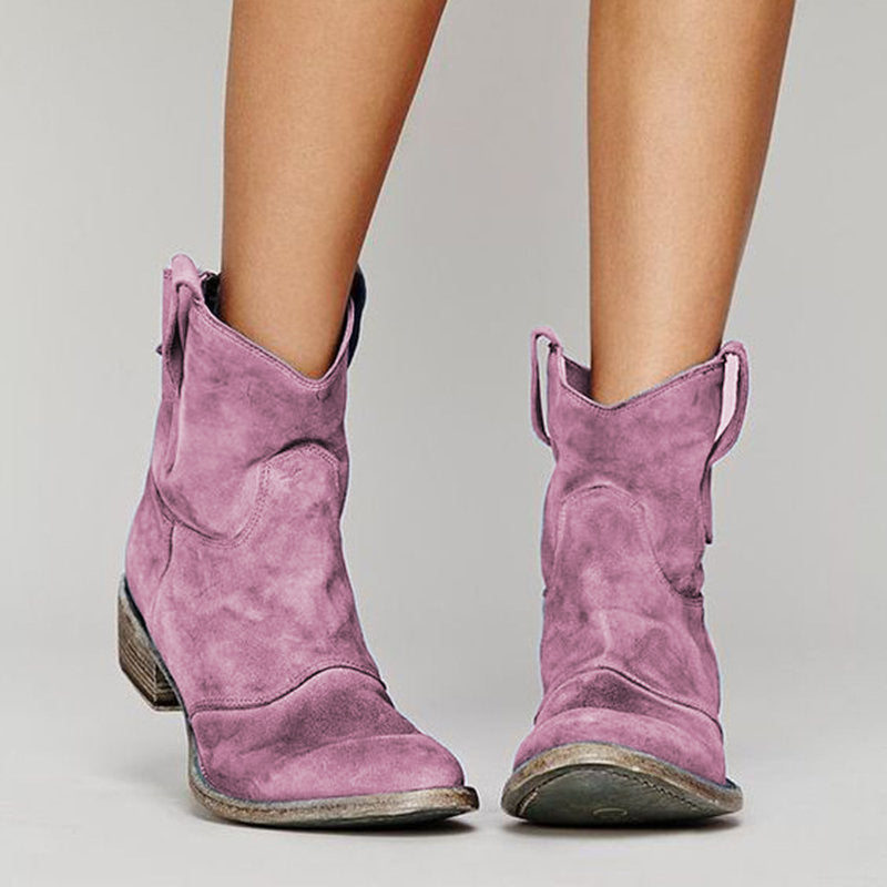 Carlotta – Timeless Ankle Boots