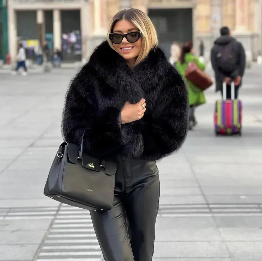 Hooded Winter Jacket with Side Pockets | Ideal for the Winter Months