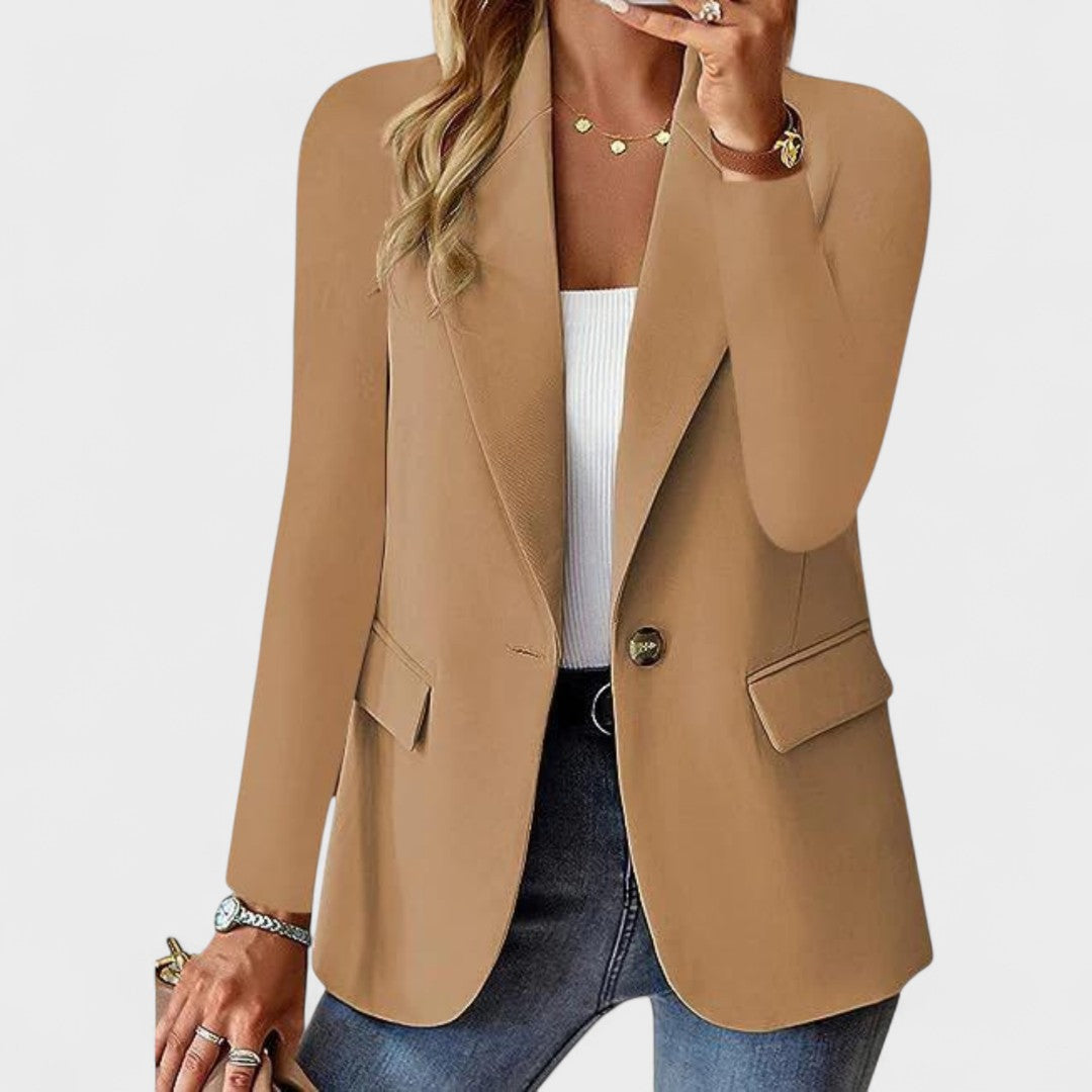 Carla – Tailored Blazer with Timeless Elegance