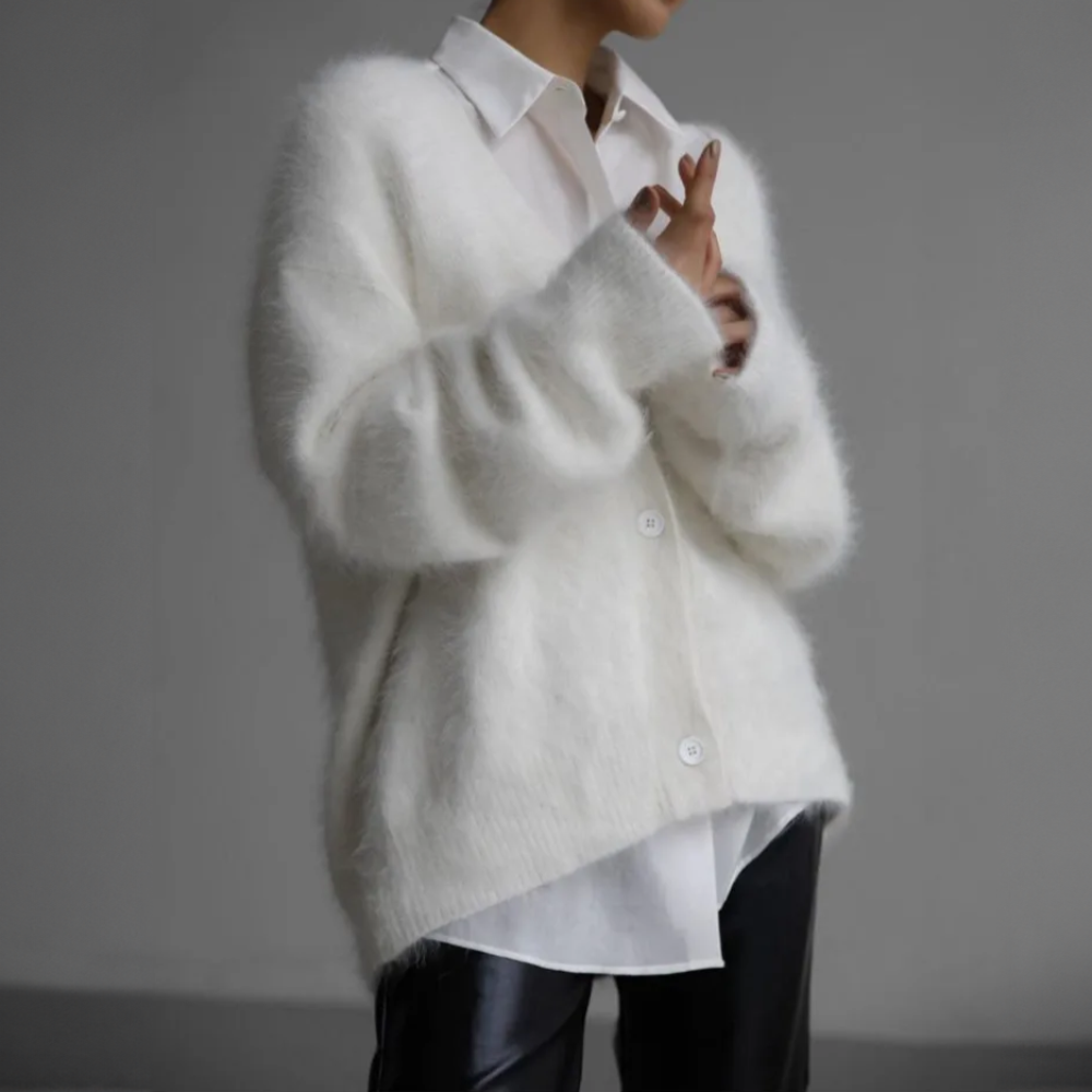 Women's Cardigan Loose Fit Classic Cut for Chilly Days