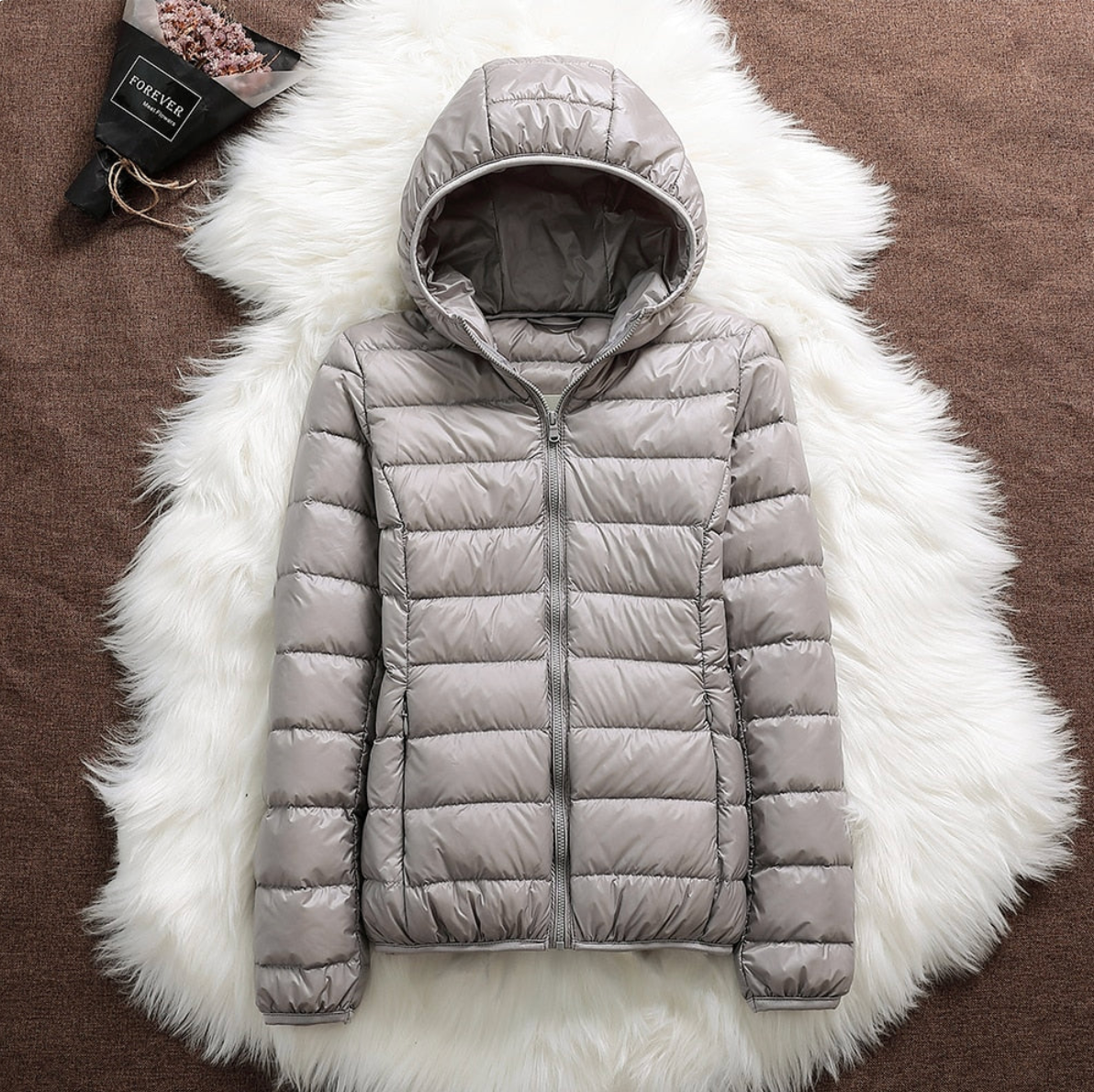 Vårvind Luxe | Elegant and waterproof clothing for a stylish spring season
