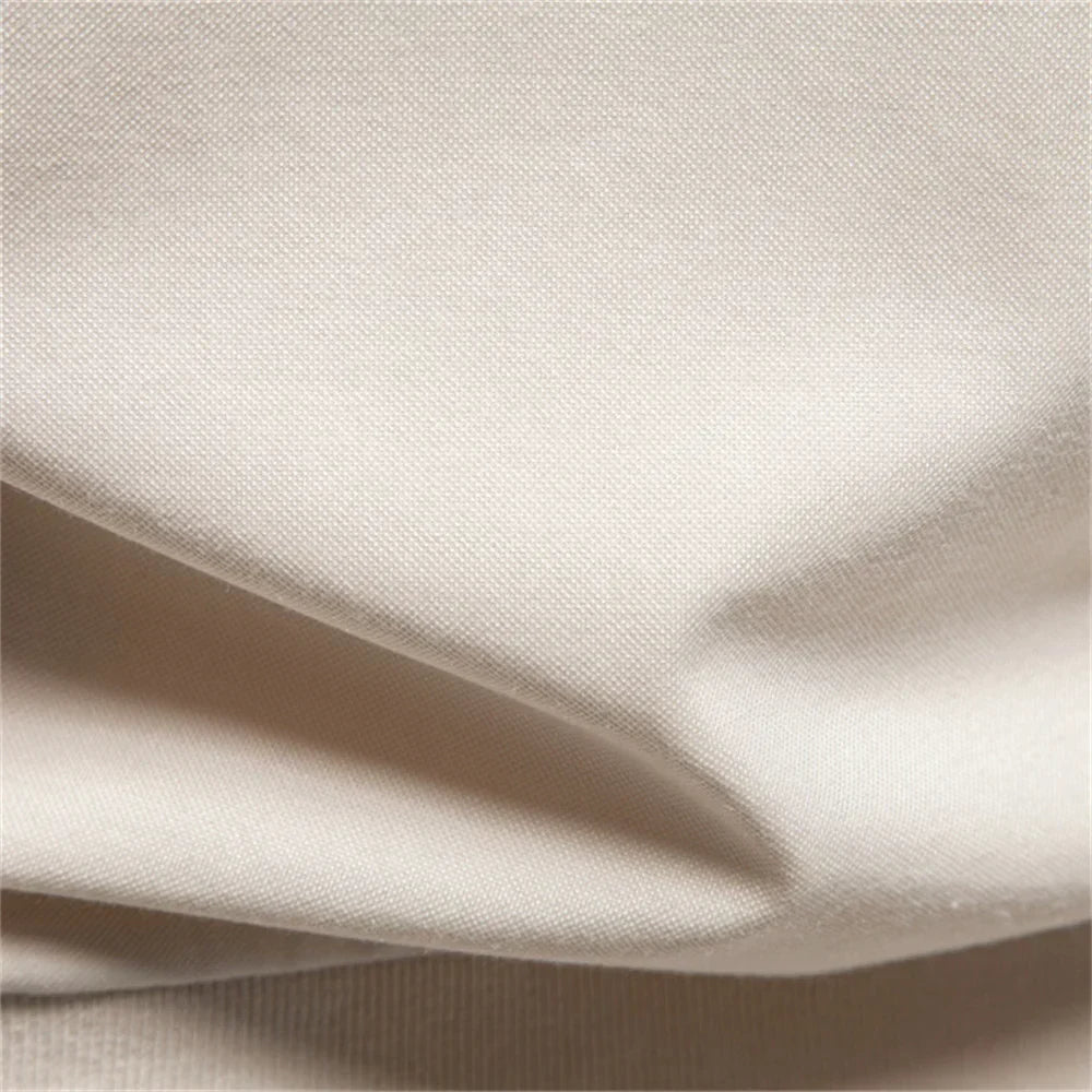 FRANK™ | ATMUNGSAKTIVES POLOSHIRT MIT V-AUSSCHNITT