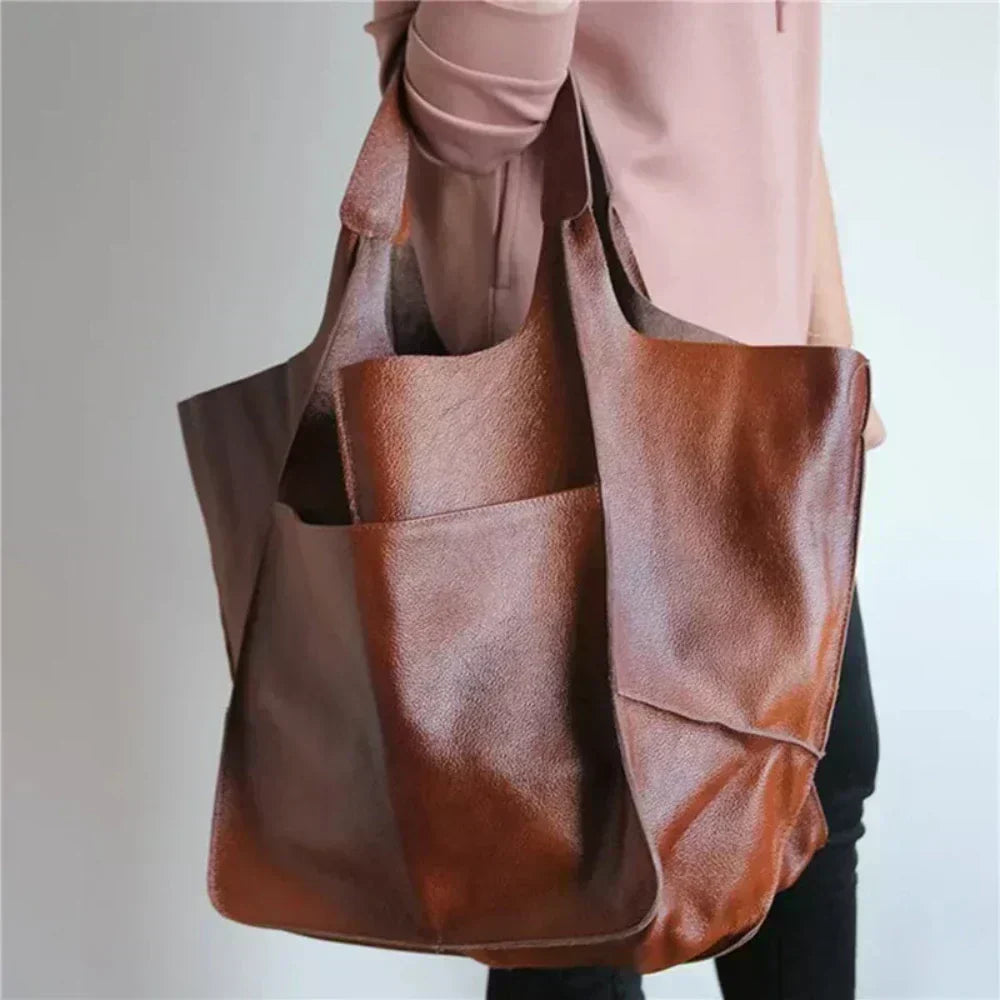Cecilia - Vintage Bag with Nostalgic Charm