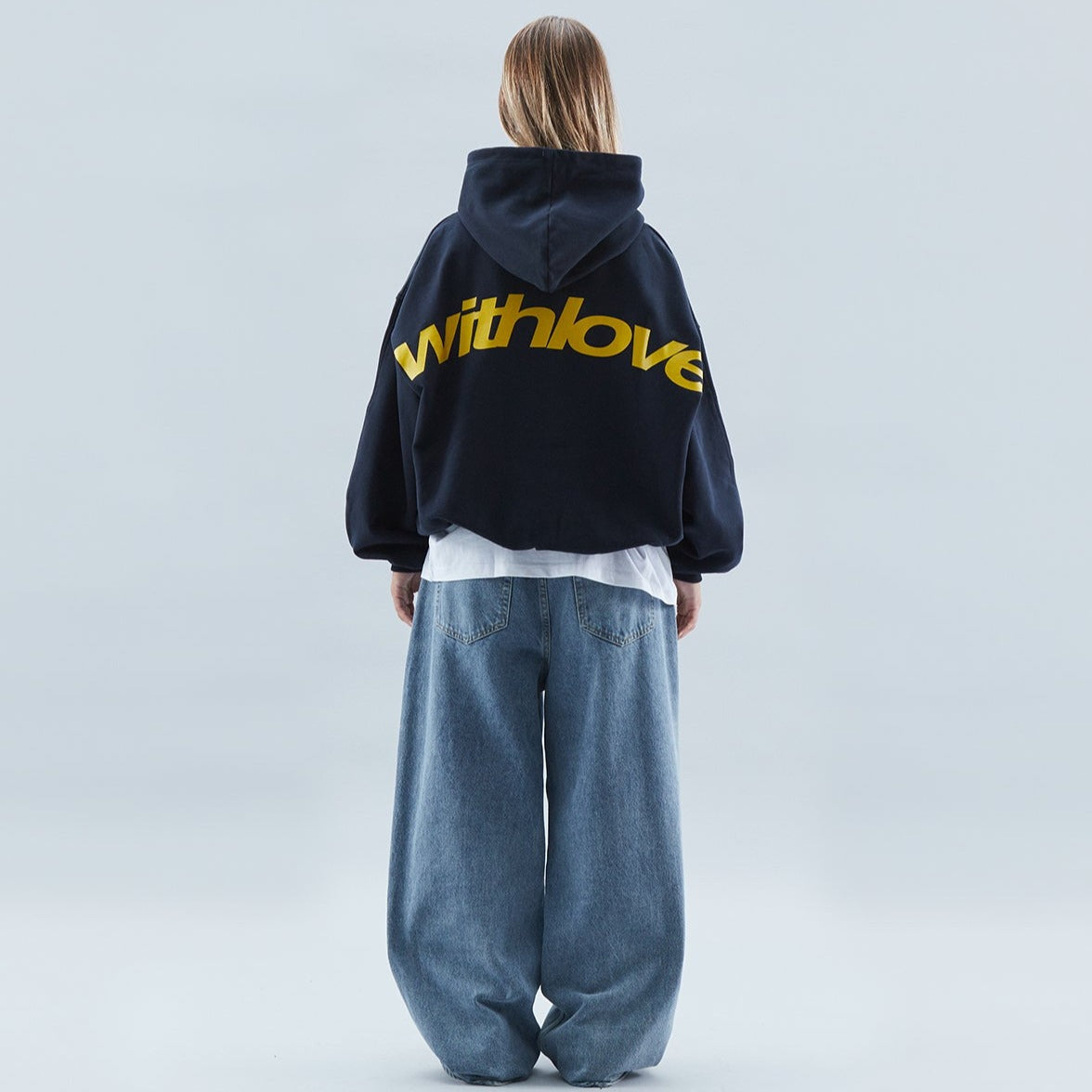 Lightweight hooded sweatshirt made from breathable fabric, loose fit | Ideal for spring and summer