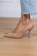 Costanza | Elegant Pointed-Heel Pumps